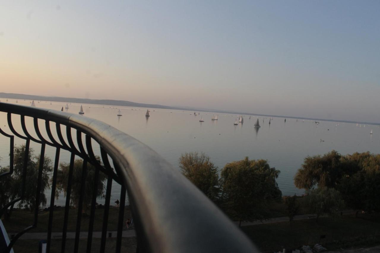 Vizparti Apartman Siófok Extérieur photo
